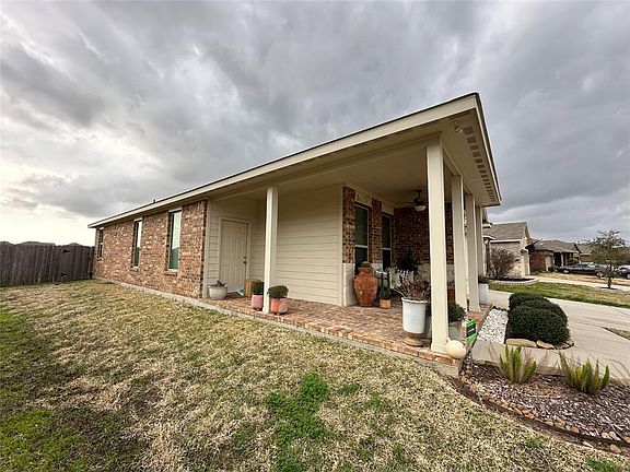 3rd image of 5135 Royal Jasmine Pl