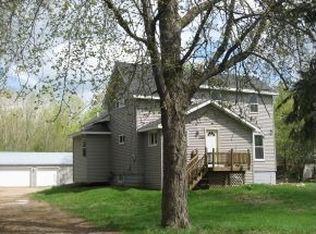 1585 Cold Spring Rd, Neenah, WI 54956