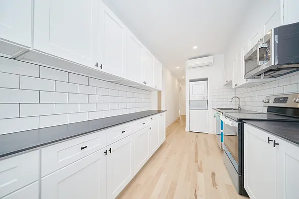 Rented by Living New York | media 5