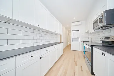 Rented by Living New York