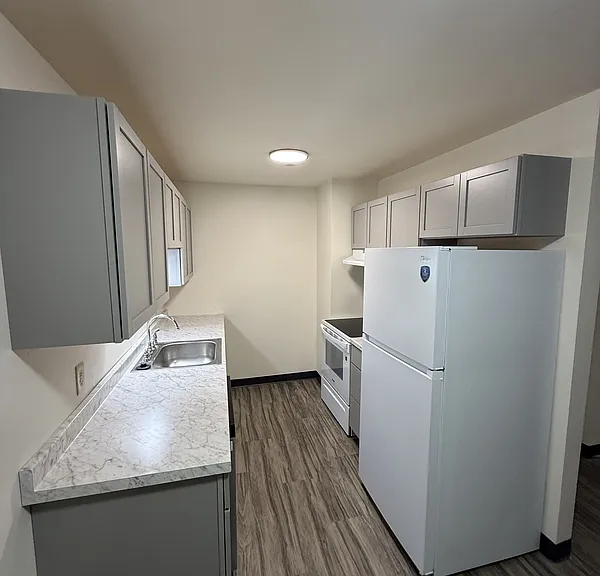 187 S National Ave #10 — Photo 17