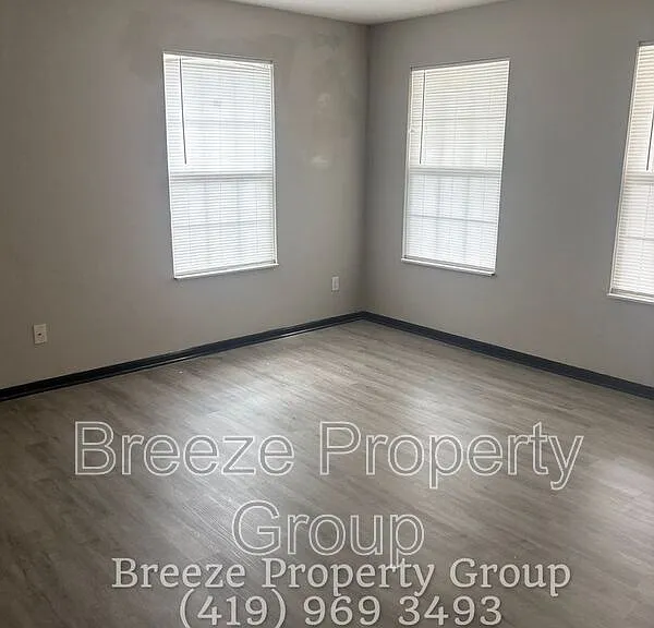 2983 Megan Cir — Photo 4