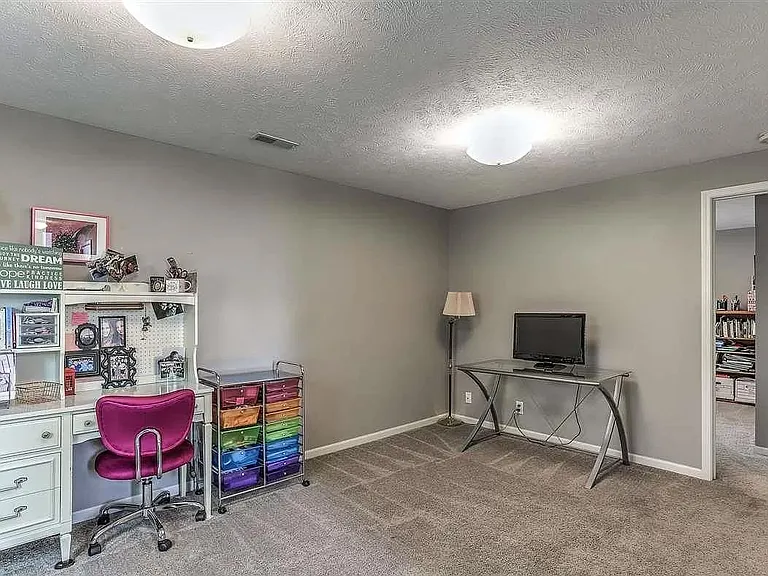 7033 S 183rd Ave — Photo 20