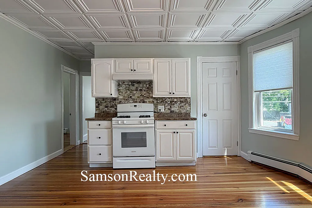 3 bed, $1,850 — Photo 3