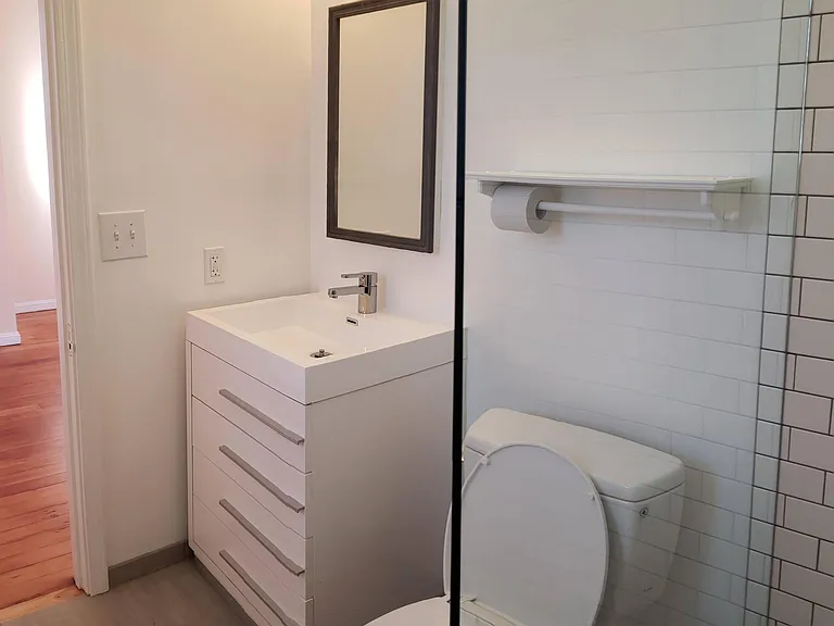 5913 Chabot Rd — Photo 5