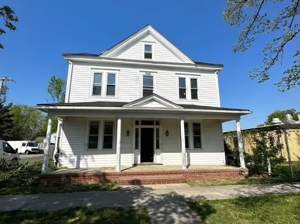 513 Atlantic Ave, Egg Harbor City, NJ 08215