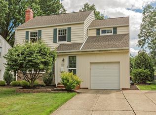 1355 Croyden Rd, Lyndhurst, OH 44124