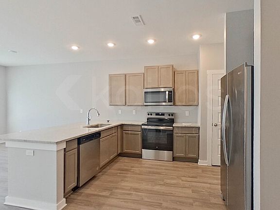 4th image of 6130 Taramore Ln