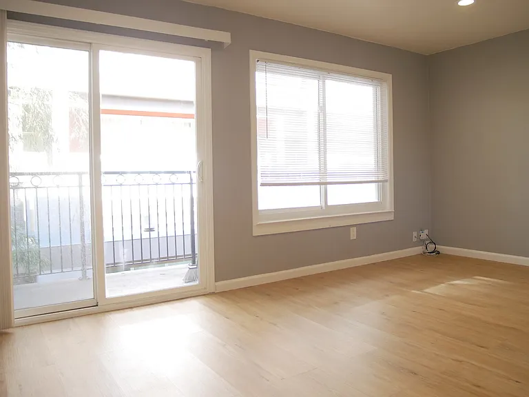 1109 Parker St #4 — Photo 9