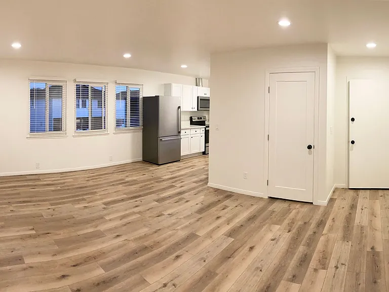 416 Mills Way — Photo 7