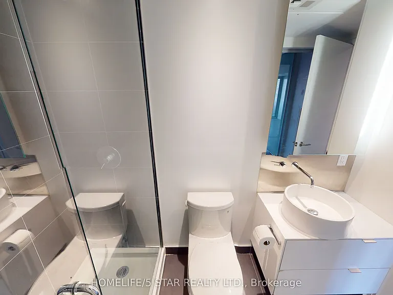 383 Sorauren Ave #310 — Photo 25