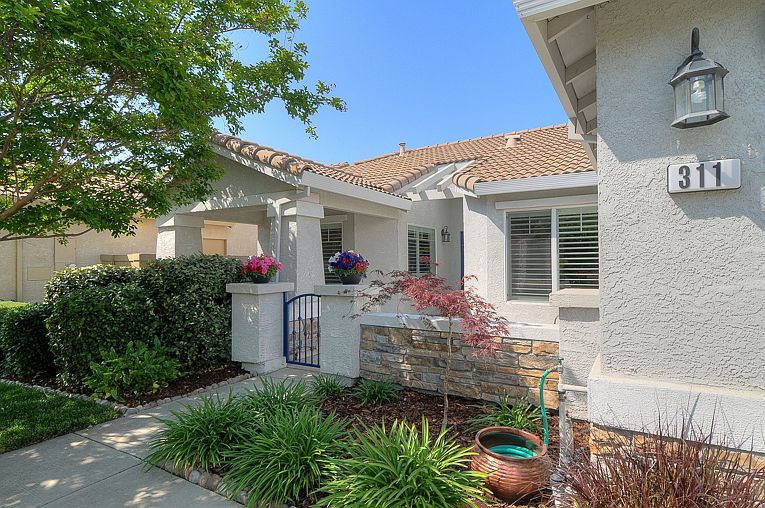 1st image of 311 Bill Bean Cir