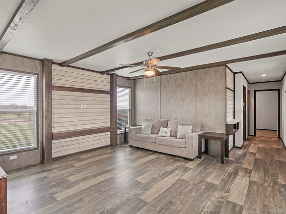 3rd image of 627 Kentucky Town Rd