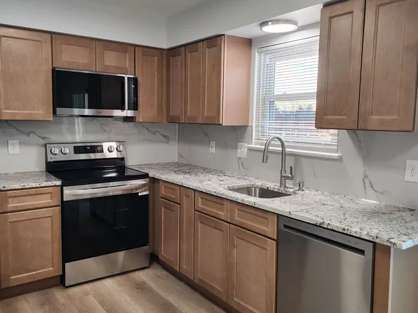 418 Dohner Dr, Lancaster, PA 17602