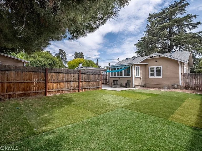 809 E Colton Ave — Photo 24