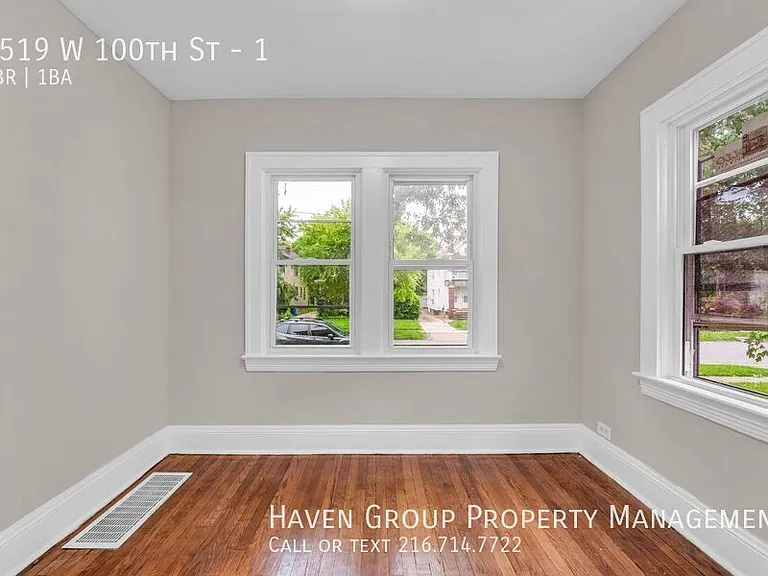 3519 W 100th St #1 — Photo 15