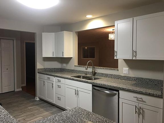 4th image of 1326 Indiana St Unit 1326