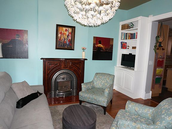 Living room, with gas fireplace.