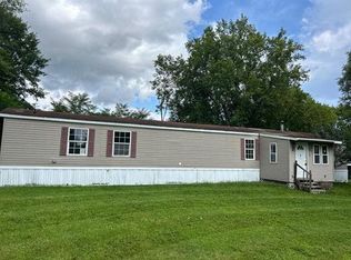 155 Mason St, Morrisonville, NY 12962