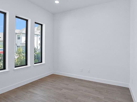5th image of 12603 Texas Buckeye Ct