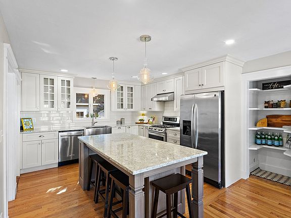 5th image of 63 Mayall Rd