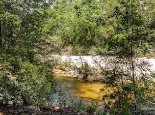 3.5 Wolf Log Rd, Flomaton, AL 36441