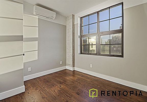 4th image of 187 Kent Ave #422