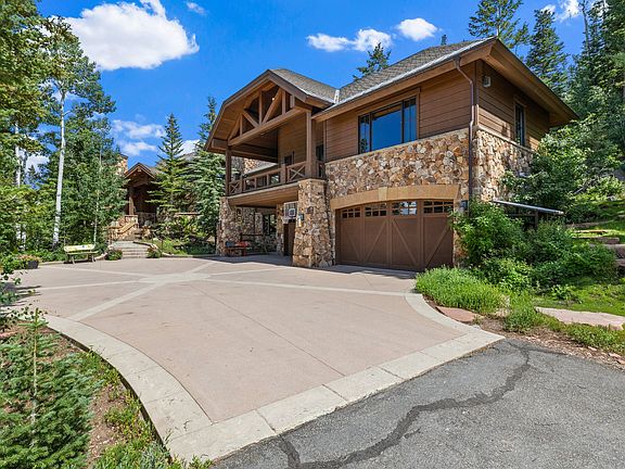 4th image of 35 White Pine Canyon Rd