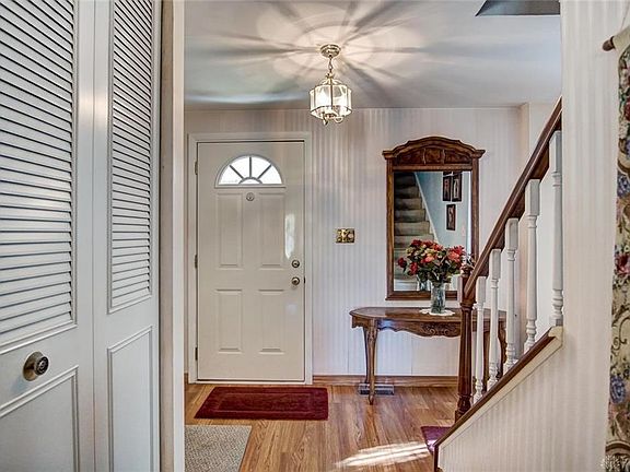 5th image of 6621 Ranch Hill Dr