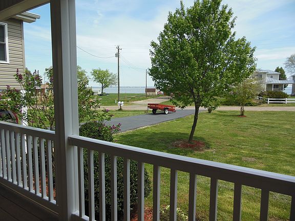 4th image of 338 Barracks Beach Dr