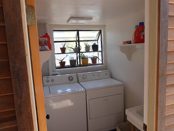 5th image of 1231 Garden St APT 2