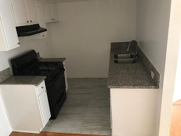3rd image of 838 S Kenmore Ave #Qgzqqykr9