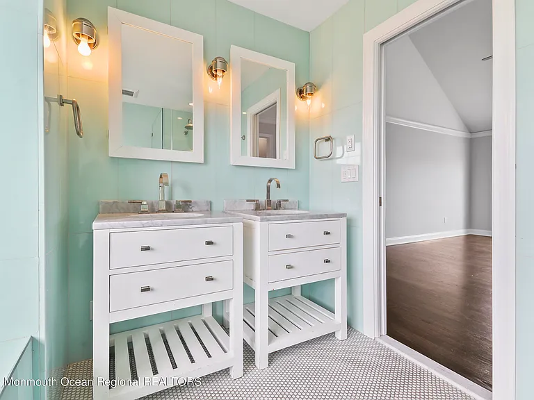74 Seaview Ave — Photo 7