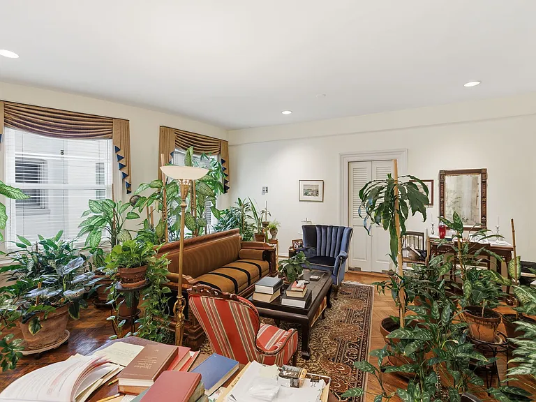 8-web-or-mls-2126 Connecticut Ave NW 77_14_07132026