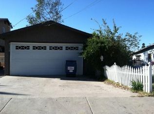 10631 Rhodesia Ave, Sunland, CA 91040