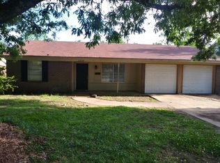 2270 Sycamore St, Paris, TX 75460