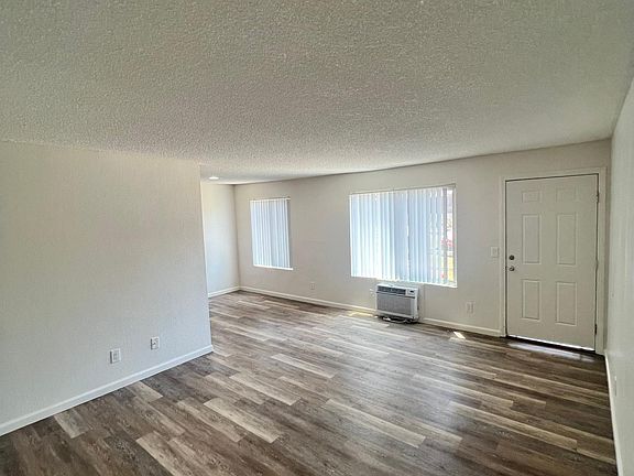 5th image of 460 E Mission Ave E #7