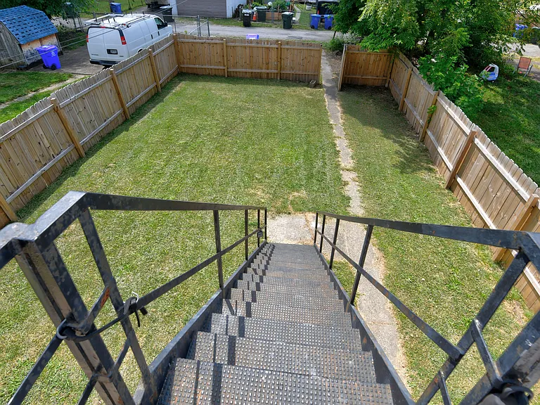 787 E 3rd Ave #1/2 — Photo 25