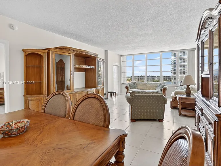 1817 S Ocean Dr #Penthouse 19 — Photo 5