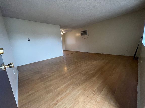 2nd image of 2401 Pattiglen Ave #2415