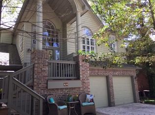 22 Treescape Cir, Spring, TX 77381