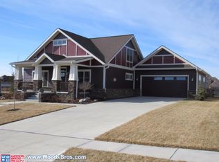 6911 NW 3rd St, Lincoln, NE 68521