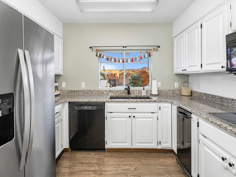 1040 N 1300 W #66 — Photo 14