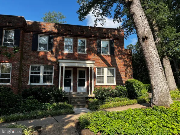 1400 S Barton St APT 435, Arlington, VA 22204