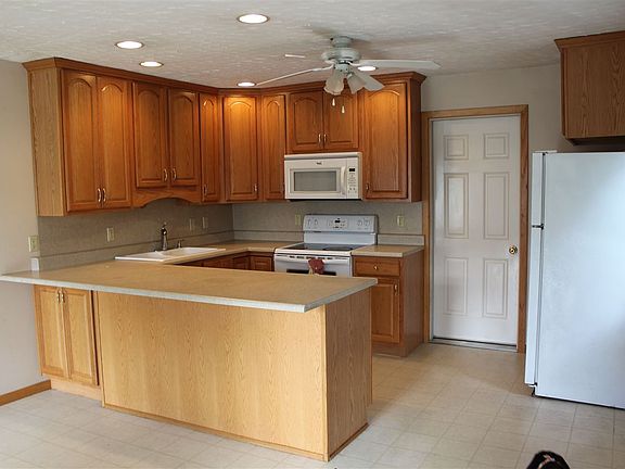 4th image of 745 Jule St