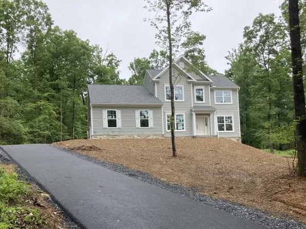 211 Decker Valley Rd, Spring Mills, PA 16875