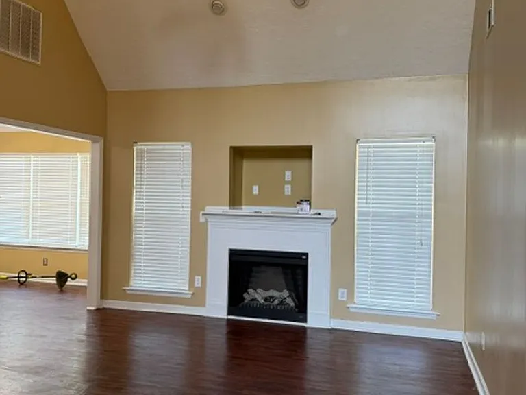 1832 Heathers Way — Photo 36