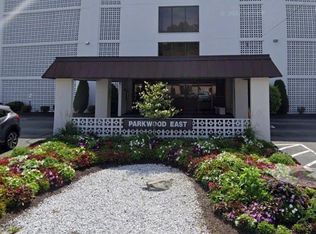 143 Hoffman Ave APT 203, Cranston, RI 02920