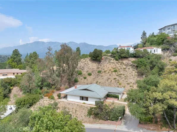 3737 San Augustine Dr, Glendale, CA 91206