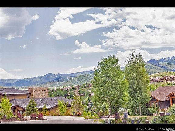 3rd image of 3028 W Wedge Cir